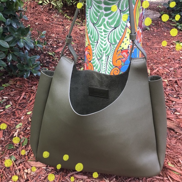 Neiman Marcus Handbags - Neiman Marcus tote